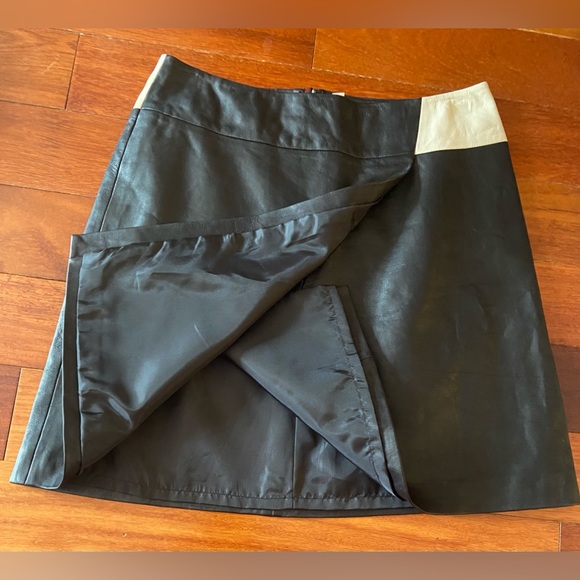Halogen 100% Genuine Buttery Leather Mini Skirt Sz 4 - Picture 5 of 8